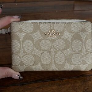 Coach Tan Signature Zip Wallet